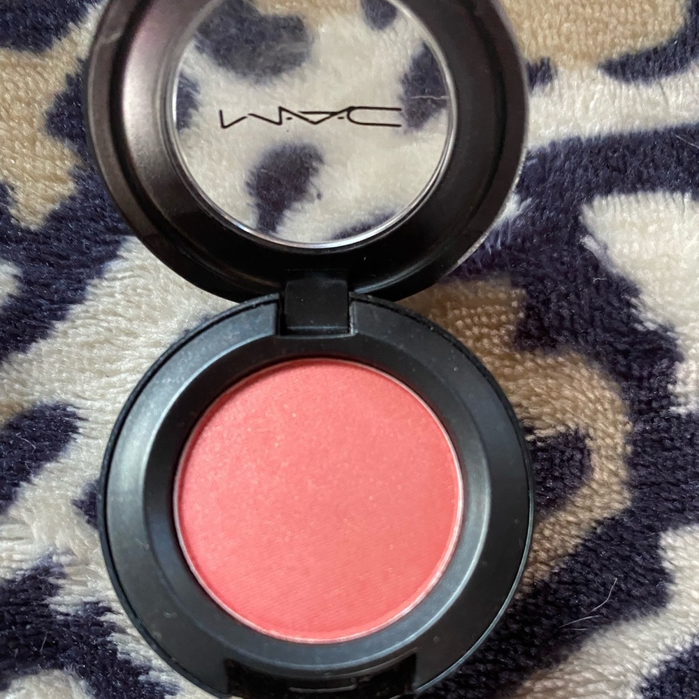 MAC Eyeshadow - Never Used